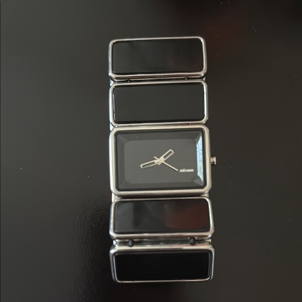 Nixon “Vega” Black and Silver Watch